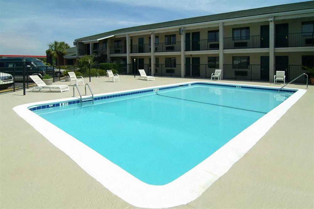 Rodeway Inn North Charleston - Ashley Phosphate Exterior photo