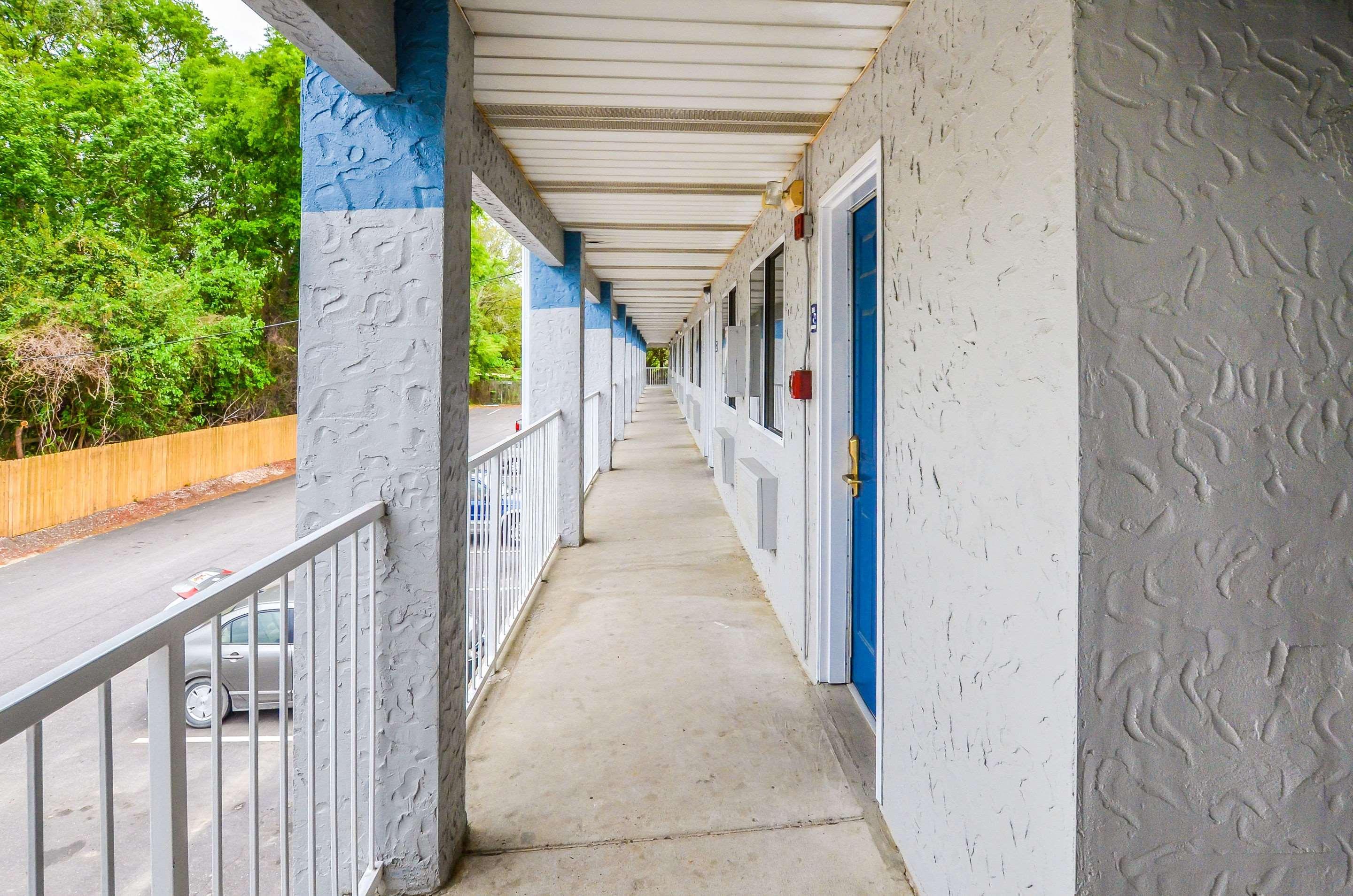 Rodeway Inn North Charleston - Ashley Phosphate Exterior photo